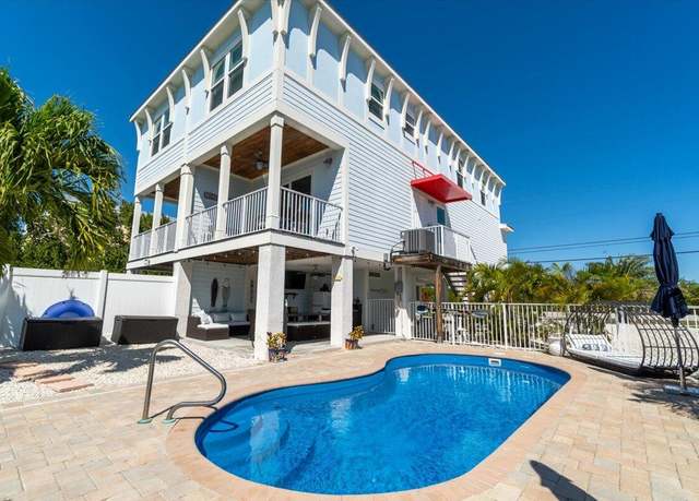 Property at 219 Sombrero Beach Rd #2, Marathon, FL 33050, 4 beds, 3 baths