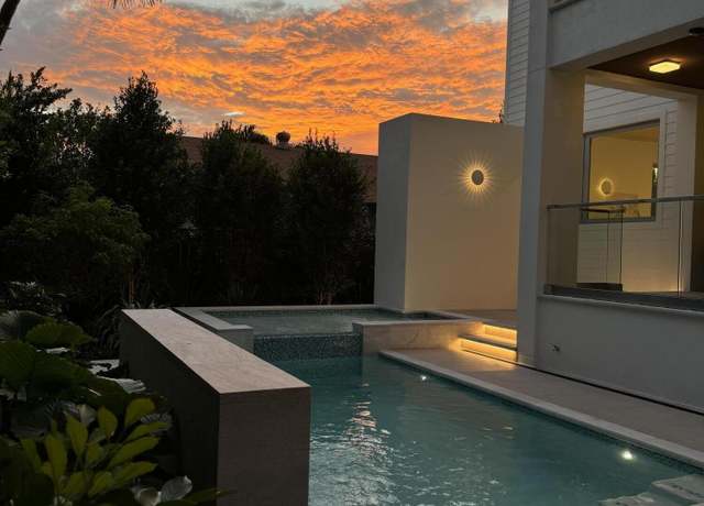 Property at 1614 Washington St, Key West, FL 33040, 4 beds, 4.5 baths
