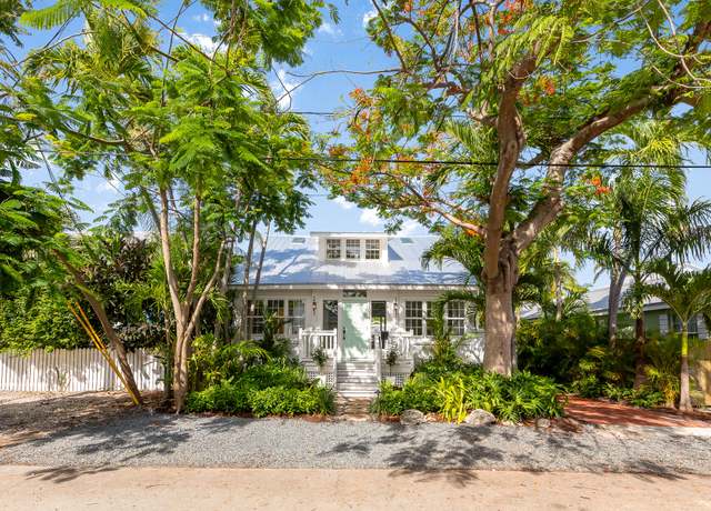 Property at 1114 Grinnell St, Key West, FL 33040, 5 beds, 4 baths