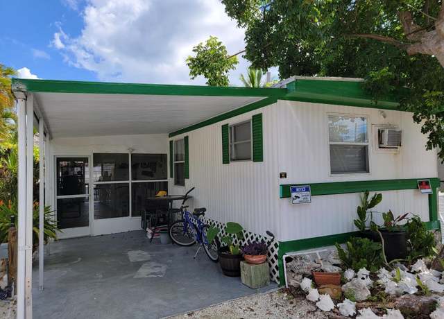 Property at 27848 Lobster Tail Trl, Little Torch Key, FL 33042, 2 beds, 1 bath