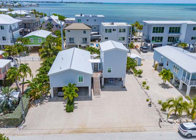 Property at 930 80Th St, Marathon, FL 33050, 4 beds, 3 baths