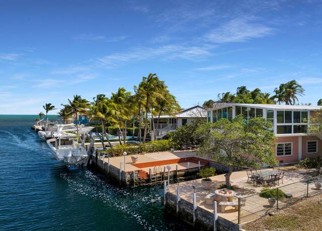 Property at 1009 Dove Rd, Key Largo, FL 33037, 2 beds, 2.5 baths