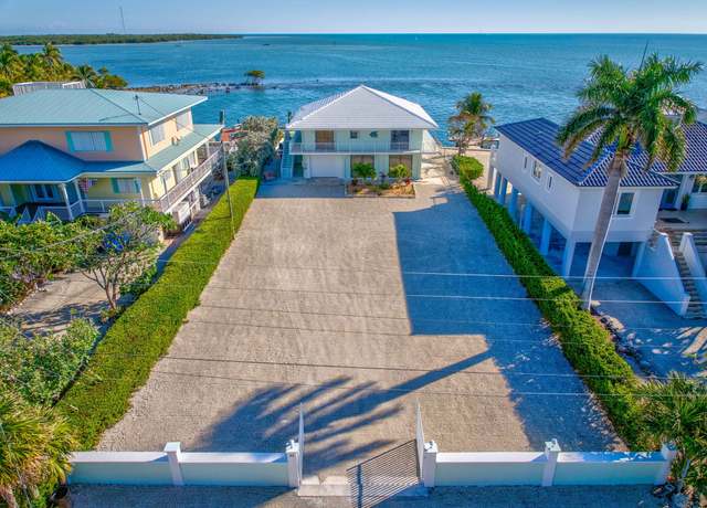 Property at 33 Kyle Way, Marathon, FL 33050, 2 beds, 2 baths