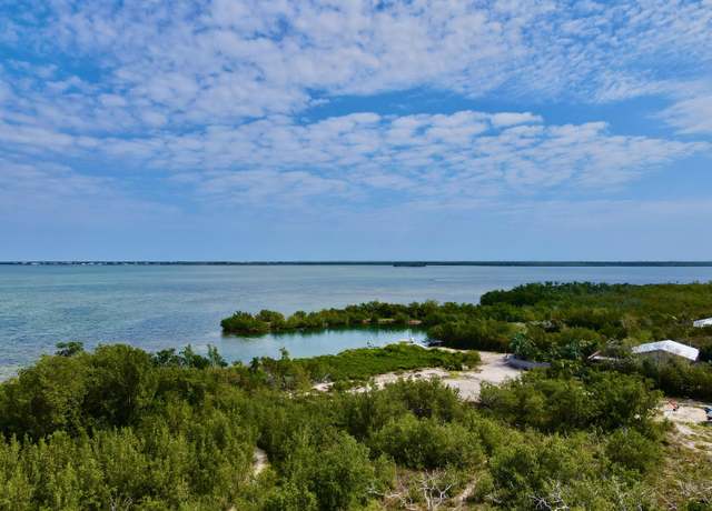 Property at 3127 Stewart Rd, Middle Torch Key, FL 33042, 3 beds, 2 baths
