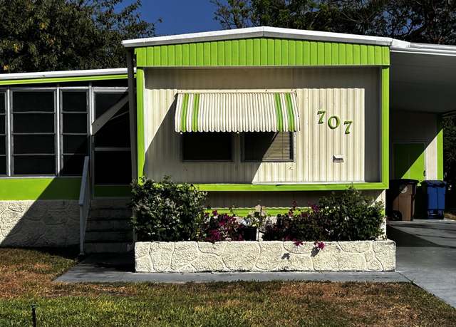 Property at 707 N Emerald Dr, Key Largo, FL 33037, 2 beds, 1 bath