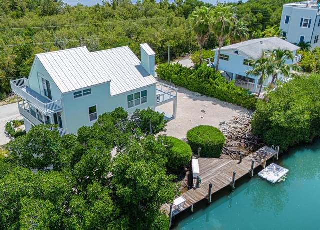 Property at 900 E 63Rd Street Ocean, Marathon, FL 33050, 3 beds, 2 baths