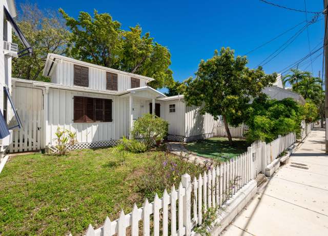 Property at 611 Simonton St, Key West, FL 33040, 3 beds, 3 baths
