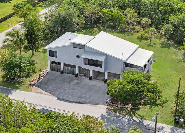 Property at 1341 Avenue C, Big Pine Key, FL 33043, 3 beds, 2 baths