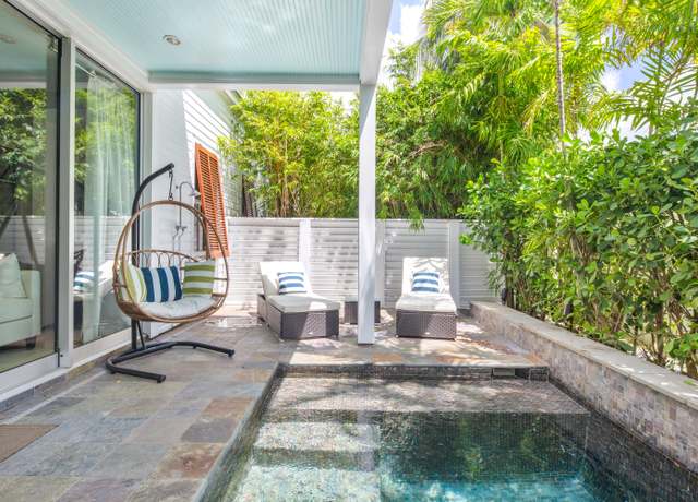 Property at 400 Aronovitz Ln, Key West, FL 33040, 5 beds, 6 baths
