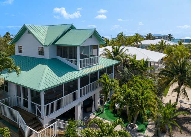 Property at 28560 Doubloon Rd, Little Torch Key, FL 33042, 3 beds, 2 baths
