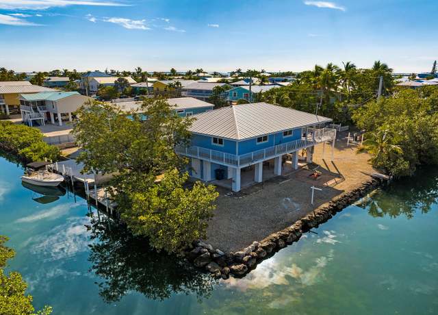 Property at 27317 Cayman Ln, Ramrod Key, FL 33042, 2 beds, 1.5 baths