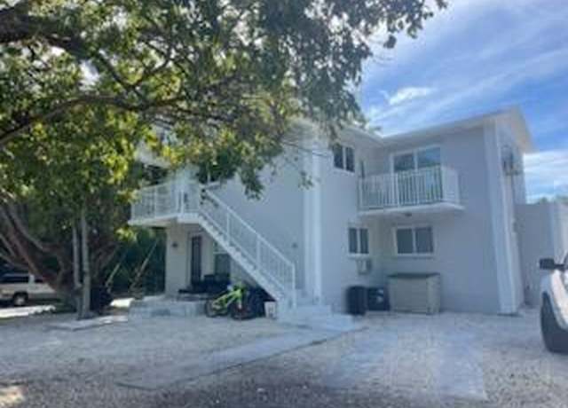 Property at 102 Harry Harris Dr, Key Largo, FL 33070, 4 beds, 2 baths