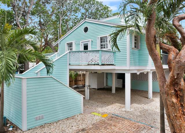 Property at 71 N Bay Harbor Dr, Key Largo, FL 33037, 3 beds, 3 baths