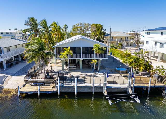 Property at 1036 Adams Dr, Key Largo, FL 33037, 4 beds, 3 baths