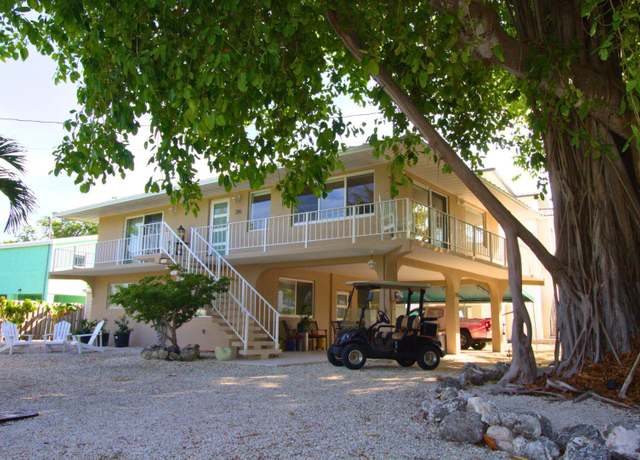 Property at 210 Schooner Ln, Duck Key, FL 33050, 4 beds, 2 baths