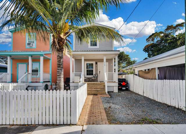 Property at 2420 Patterson Ave Unit B, Key West, FL 33040, 2 beds, 3 baths