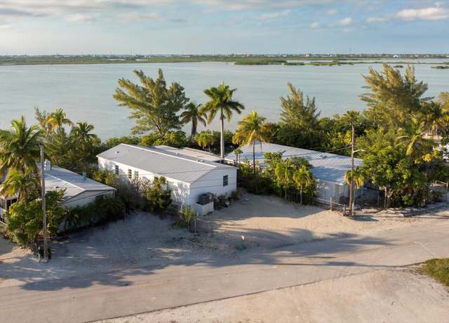 Property at 304 Pisces Ln, Geiger Key, FL 33040, 4 beds, 2 baths