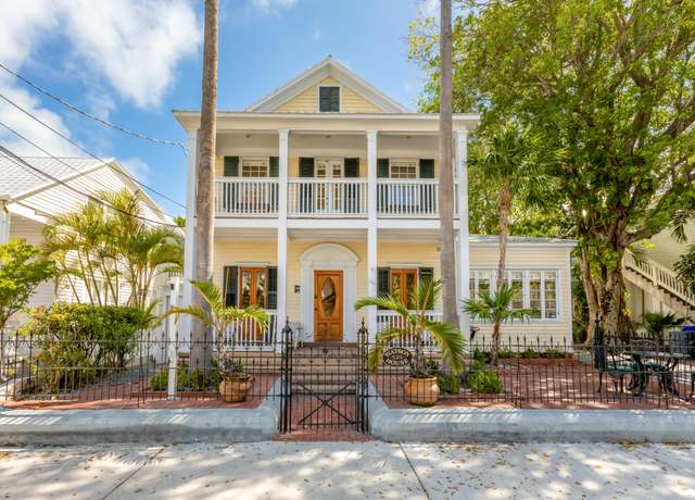 Property at 525 Simonton St, Key West, FL 33040, 11 beds, 11 baths