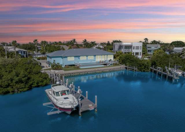 Property at 1500 W Copa D Oro, Marathon, FL 33050, 4 beds, 3.5 baths
