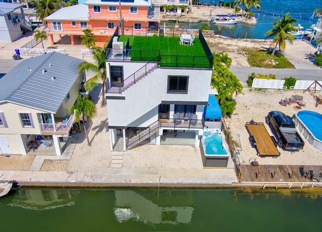 Property at 31516 Avenue F, Big Pine Key, FL 33043, 3 beds, 3 baths