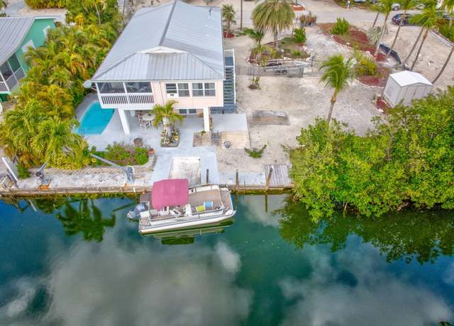 Property at 27426 Martinique Ln, Ramrod Key, FL 33042, 3 beds, 2 baths
