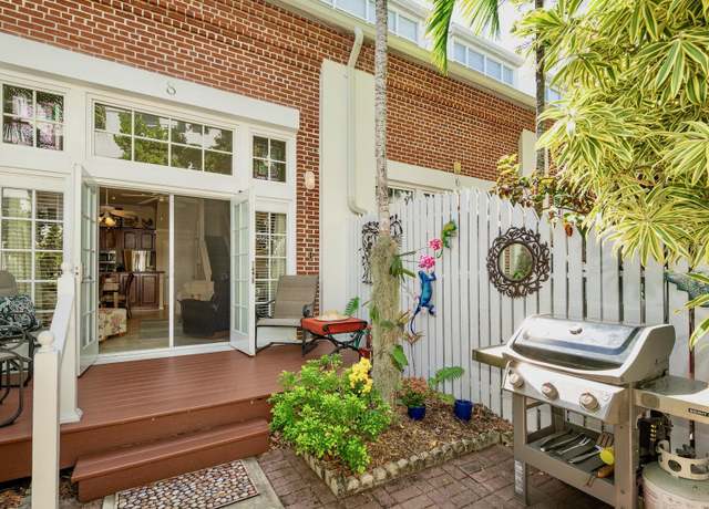 Property at 101 Front St #8, Key West, FL 33040, 2 beds, 2.5 baths