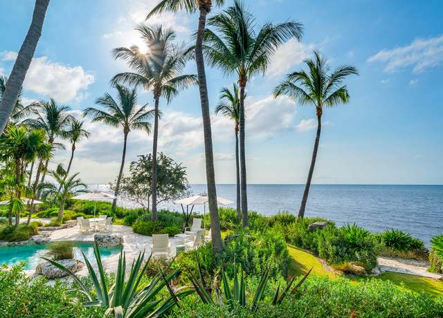 Property at 88041 Old Hwy, Plantation Key, FL 33036, 6 beds, 8 baths