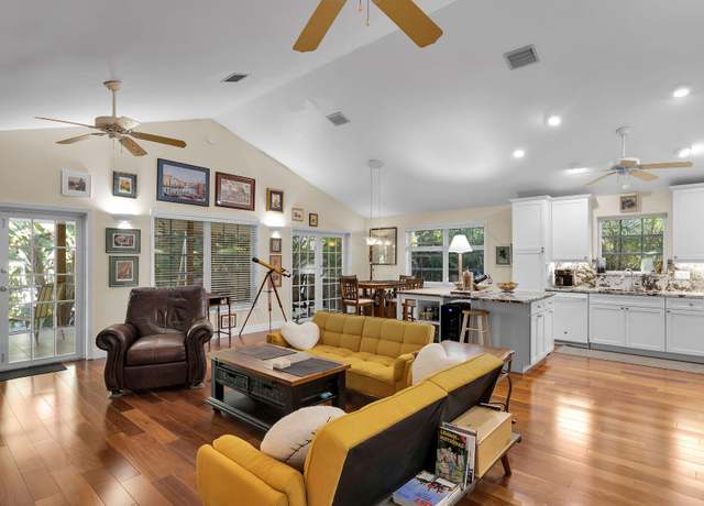 Property at 260 3rd St, Key Colony, FL 33051, 2 beds, 2 baths