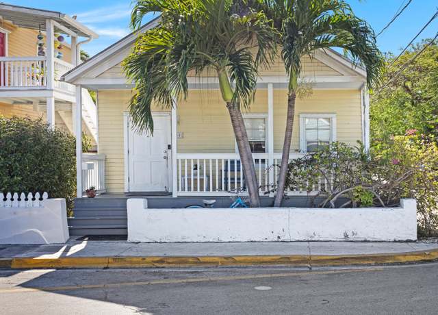 Property at 900 Thomas St, Key West, FL 33040, 2 beds, 1 bath