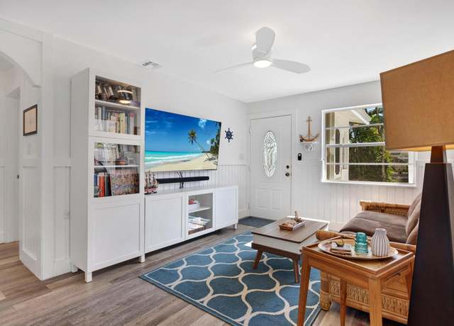 Property at 19557 Mayan St, Sugarloaf Key, FL 33042, 2 beds, 2 baths