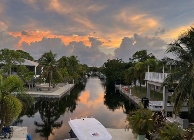 Property at 29393 Cypress Dr, Big Pine Key, FL 33043, 4 beds, 2.5 baths