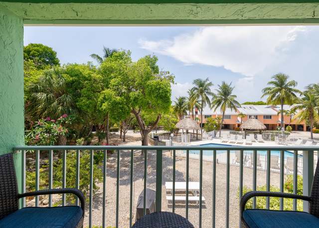 Property at 98282 Windward Ave, Key Largo, FL 33037, 2 beds, 2 baths