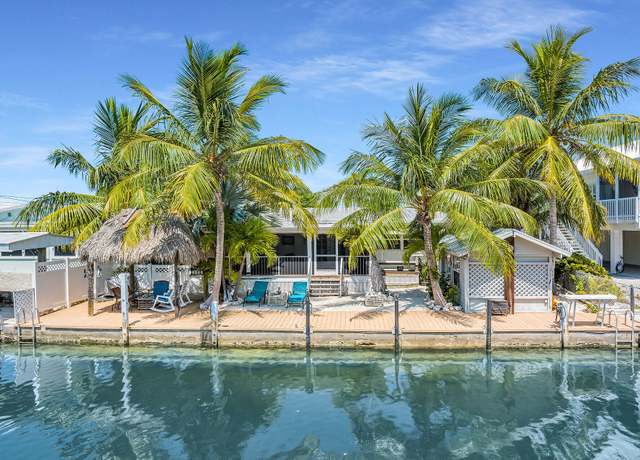 Property at 285 Blackbeard Rd, Little Torch Key, FL 33042, 3 beds, 2 baths