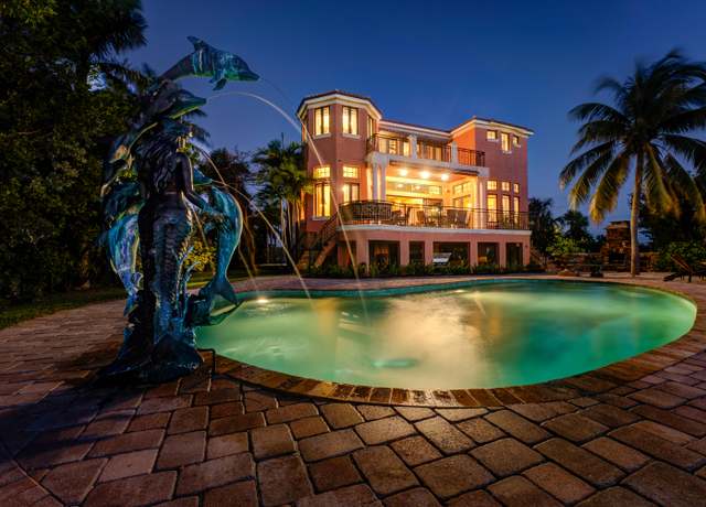Property at 30 Cannon Royal Dr, Shark Key, FL 33040, 4 beds, 5 baths