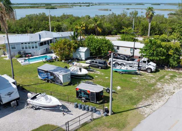 Property at 14 Dolphin Rd, Big Coppitt, FL 33040