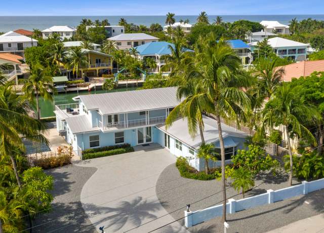 Property at 1100 S Indies Dr, Duck Key, FL 33050, 4 beds, 3.5 baths