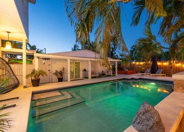 Property at 1205 11Th St, Key West, FL 33040, 4 beds, 3 baths
