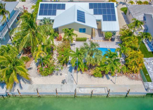 Property at 501 11th St, Key Colony, FL 33051, 3 beds, 2 baths