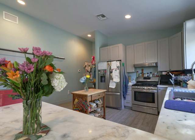 Property at 129 Lazy Ln, Key Largo, FL 33037, 3 beds, 4 baths
