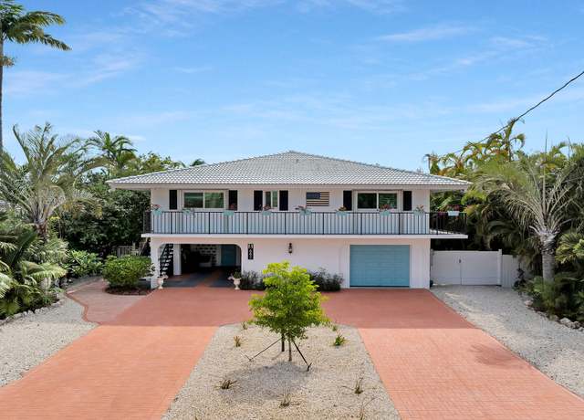 Property at 661 12Th St, Key Colony, FL 33051, 2 beds, 3 baths