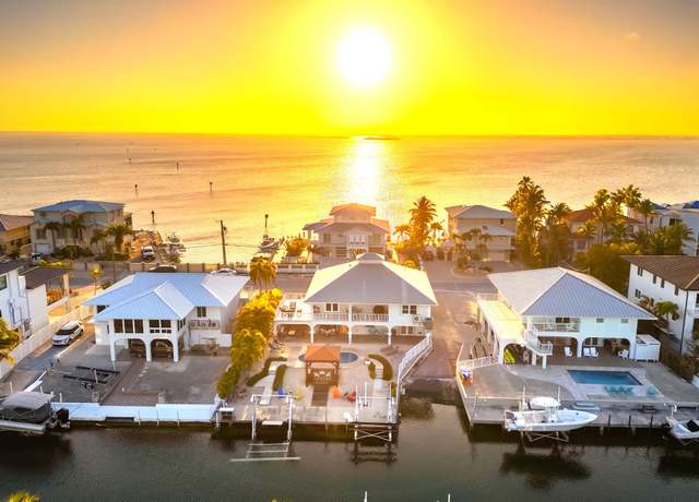 Property at 943 Flagship Dr, Summerland Key, FL 33042, 3 beds, 2 baths