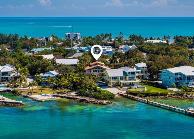 Property at 82762 Overseas Hwy #3, Upper Matecumbe Key Islamorada, FL 33036, 4 beds, 4 baths