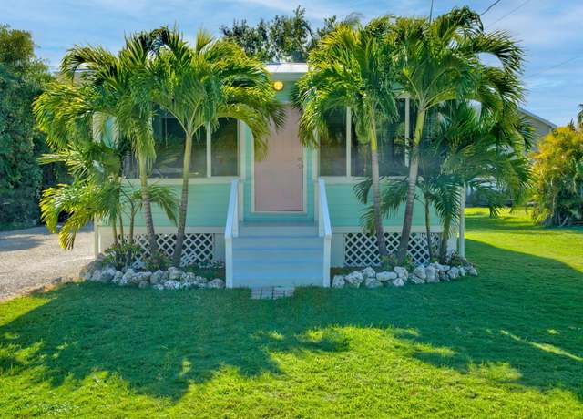 Property at 19616 Aztec St, Sugarloaf Key, FL 33042, 2 beds, 2 baths