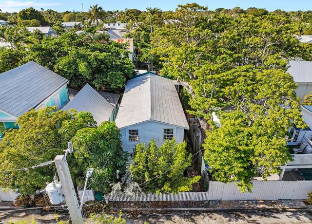 Property at 806 Pearl St, Key West, FL 33040, 4 beds, 3 baths