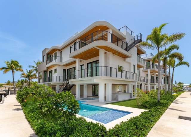 Property at 301 Buttonwood Cir Unit B, Key Largo, FL 33037, 5 beds, 5 baths