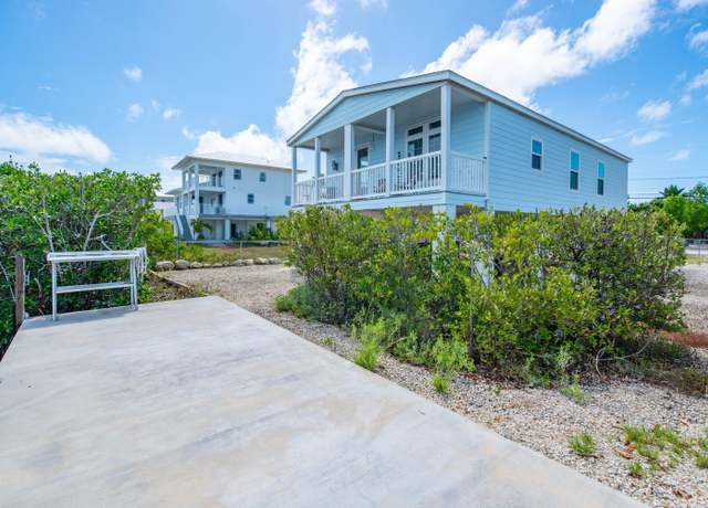 Property at 27373 Antigua Ln, Ramrod Key, FL 33042, 3 beds, 2 baths