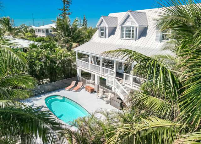 Property at 58618 Overseas Hwy, Marathon, FL 33050, 4 beds, 4.5 baths