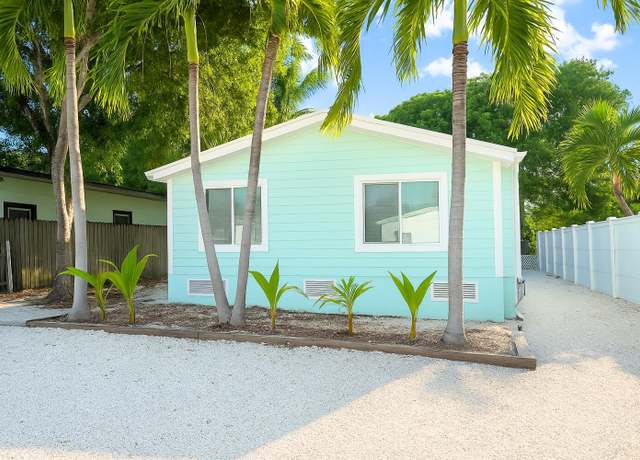 Property at 227 Cuba Rd, Key Largo, FL 33070, 3 beds, 2 baths
