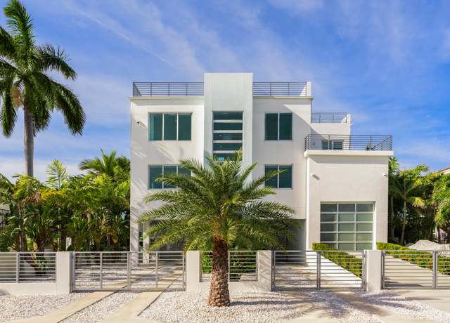 Property at 314 E Seaview Dr, Duck Key, FL 33050, 4 beds, 3.5 baths