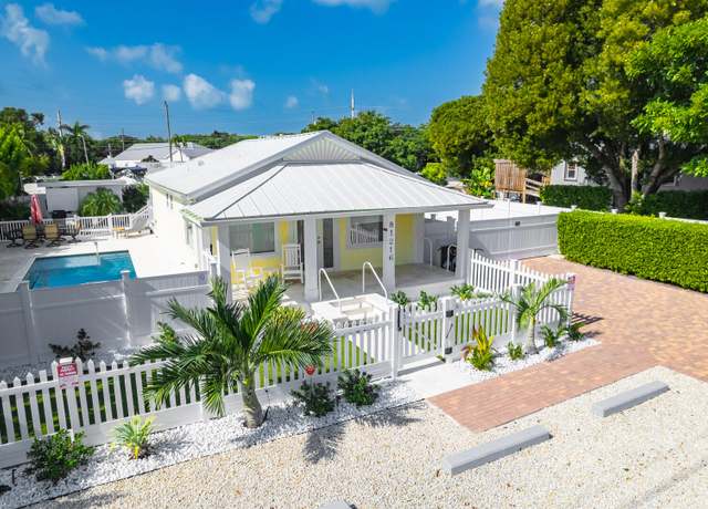Property at 81216 Old Hwy, Upper Matecumbe Key Islamorada, FL 33036, 3 beds, 3 baths